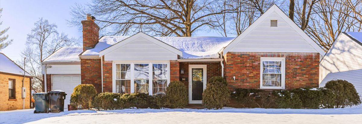 941 Harvey Street | Wonderful Brick Bungalow