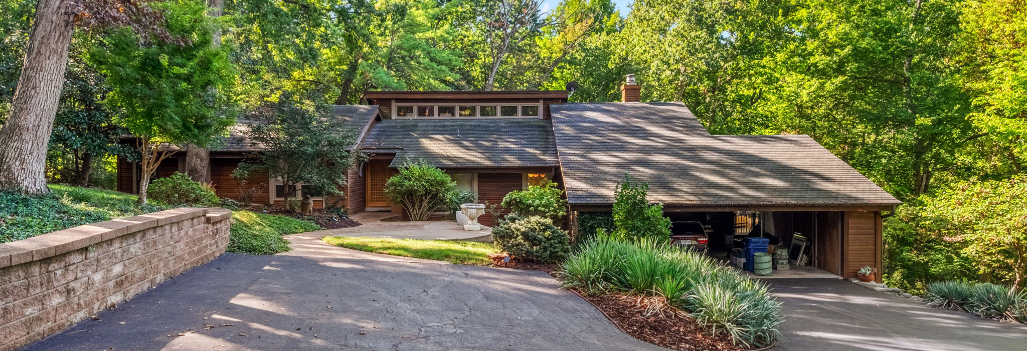 770 Straub Road | Beautiful Contemporary Ranch Set on 3.18 Private Acres